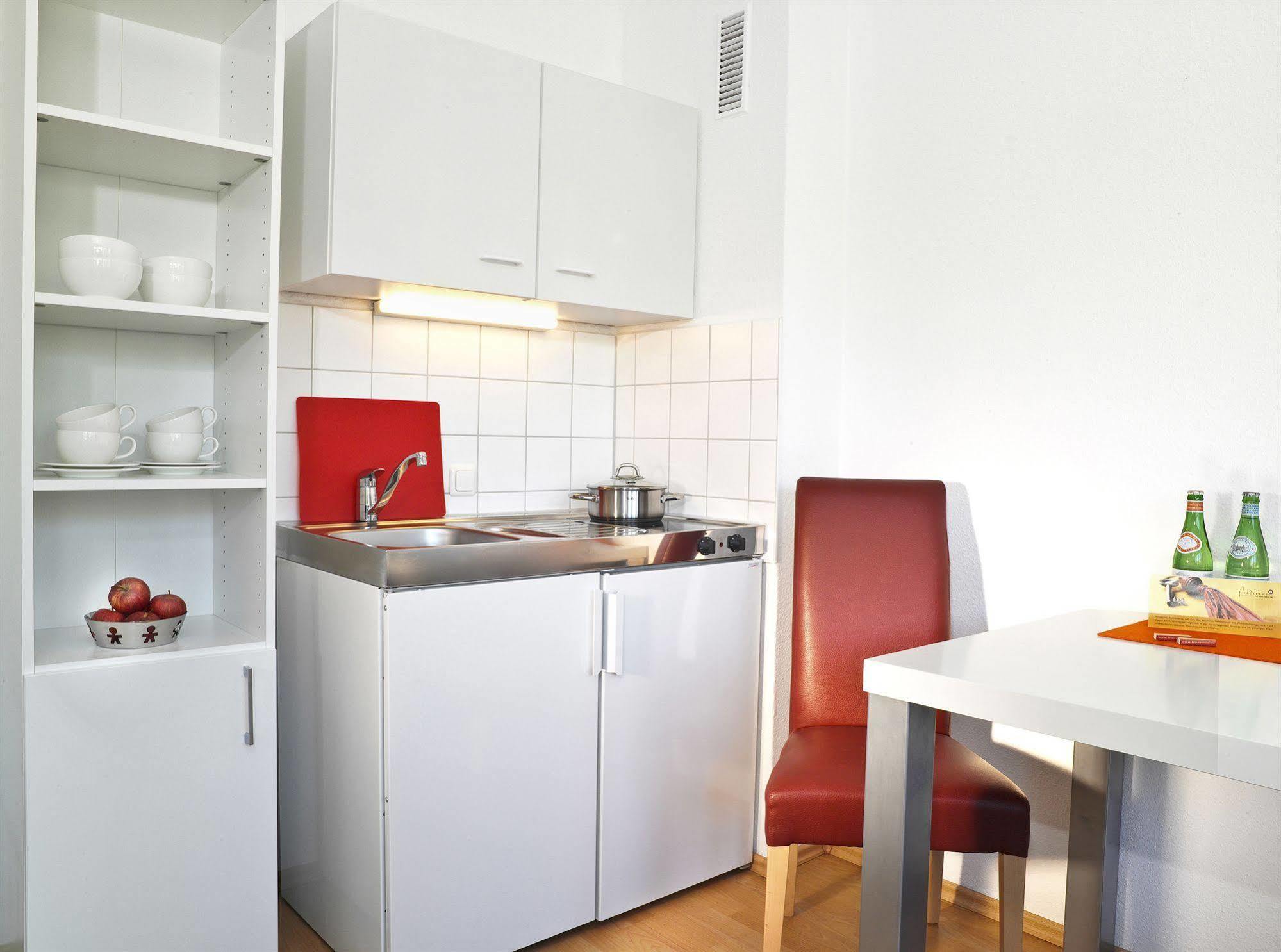 Frederics Muenchen City Schwabing Extérieur photo